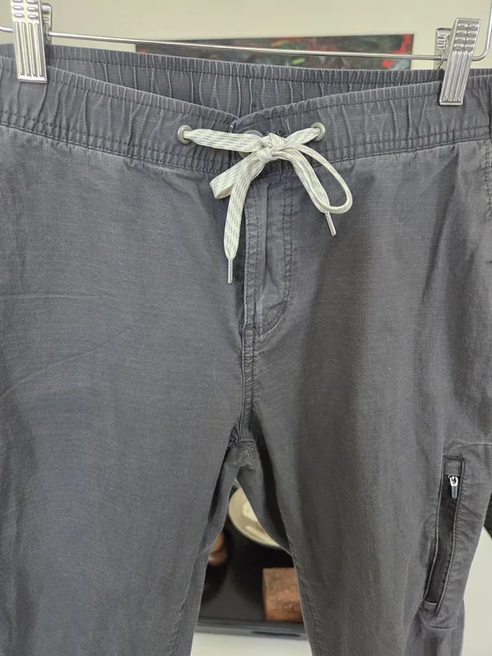 Vuori Women's Ripstop Pants Five-Pocket Design in Charcoal Grey, Size Large - Picture 5 of 10